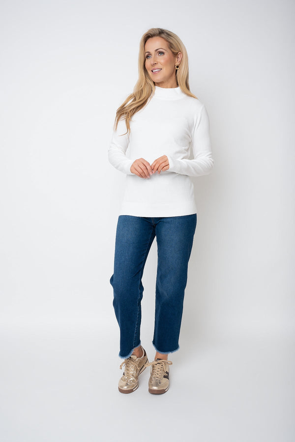 Carraig Donn White Cashmere Blend Turtleneck Knit Jumper