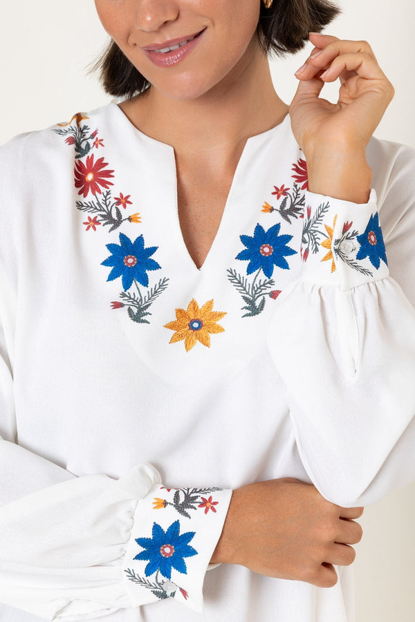 Carraig Donn White Floral Print Split V-Neck Long Sleeve Top