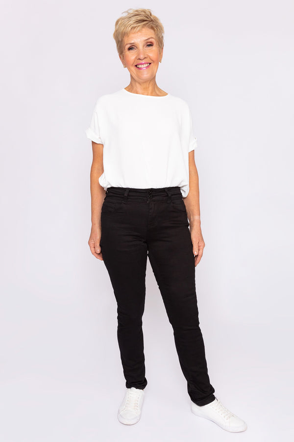 Carraig Donn 2 Button Jeans in Black