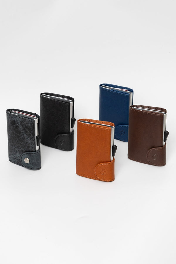 Carraig Donn Bank Cards Protector Wallet in Black