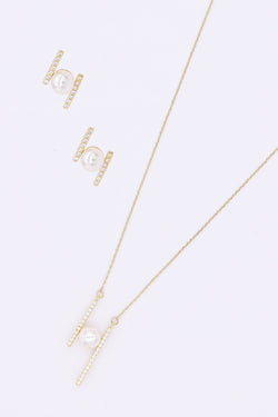 Carraig Donn Bar and Pearl Necklace in Gold