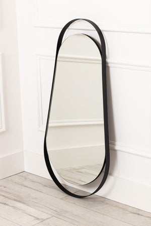 Black 1M Dressing Mirror