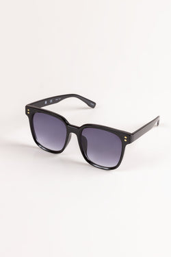 Carraig Donn Black Frame Sunglasses