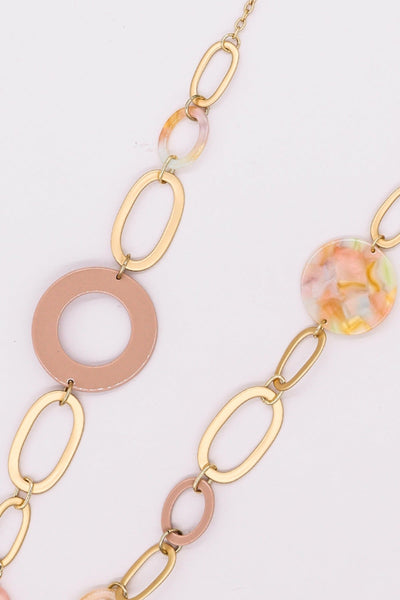 Carraig Donn Circle Necklace with Pink Links