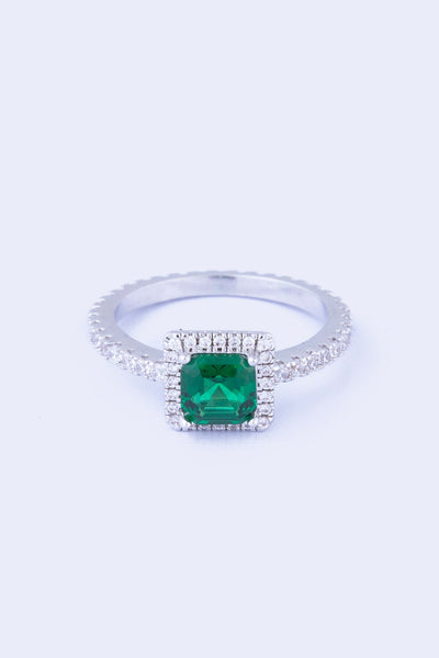 Classic Emerald Ring Knight Day Carraig Donn - Main Image