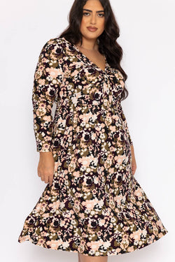 Carraig Donn Curve - Twist Front Midi Dress in Floral Print