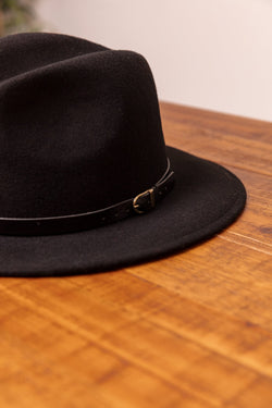 Carraig Donn Fedora Hat in Black