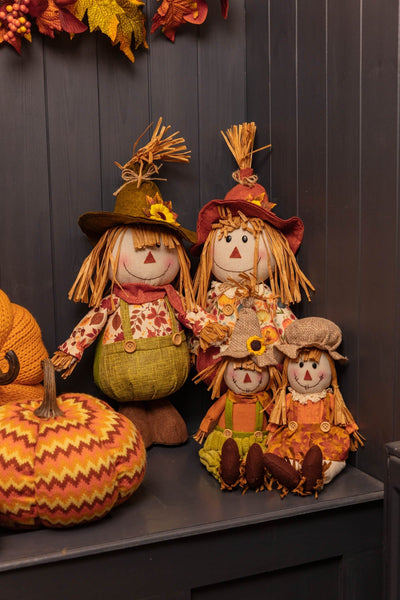 Carraig Donn Halloween Mr Scarecrow Sitting Decoration