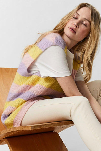 Carraig Donn Julie Vest in Colour-Block Design