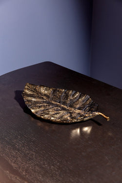 Carraig Donn Large Antique Brass Leaf Platter