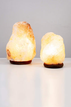 Carraig Donn Medium Himalayan Salt Lamp