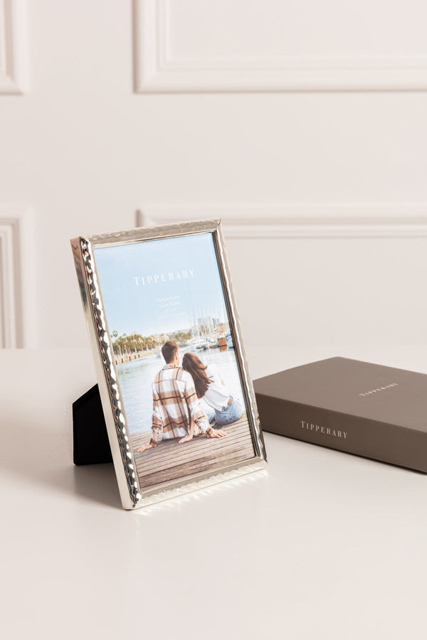 Carraig Donn Memories Silver Embossed Photo Frame 4" x 6"