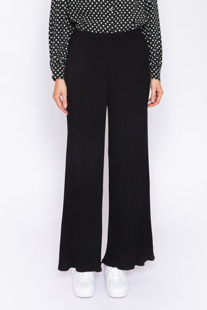 Carraig Donn Plisse Pants in Black