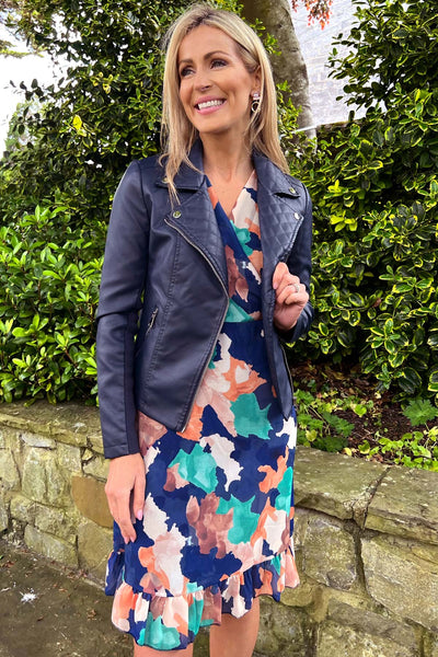 Carraig Donn Quilted Side Zip Jacket in Navy