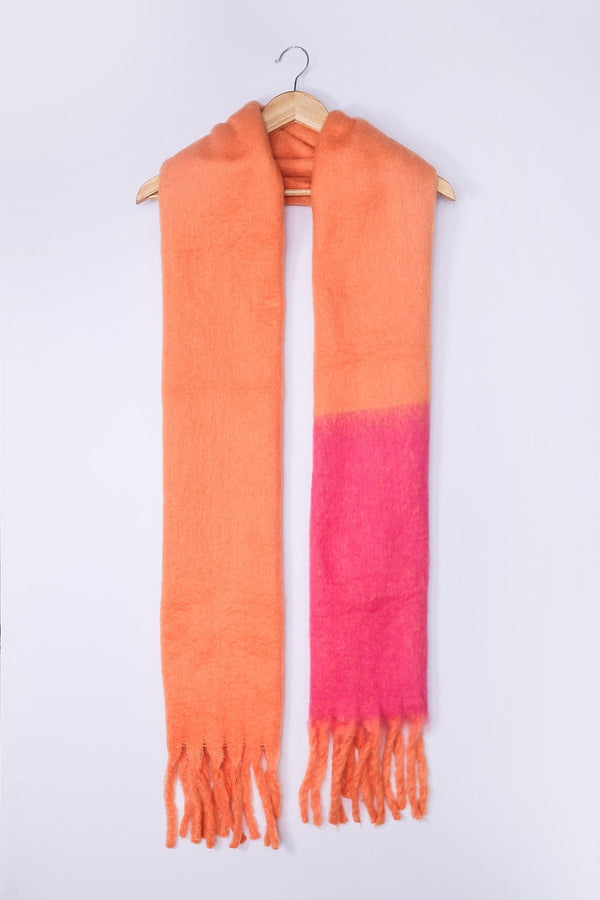 Carraig Donn Recycled Fabric Colour Blend Scarf in Pink