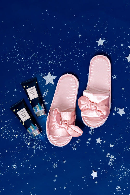 Cosy Nights Lavender Relaxation Gift Set - Slippers, Foot Scrub & Lotion
