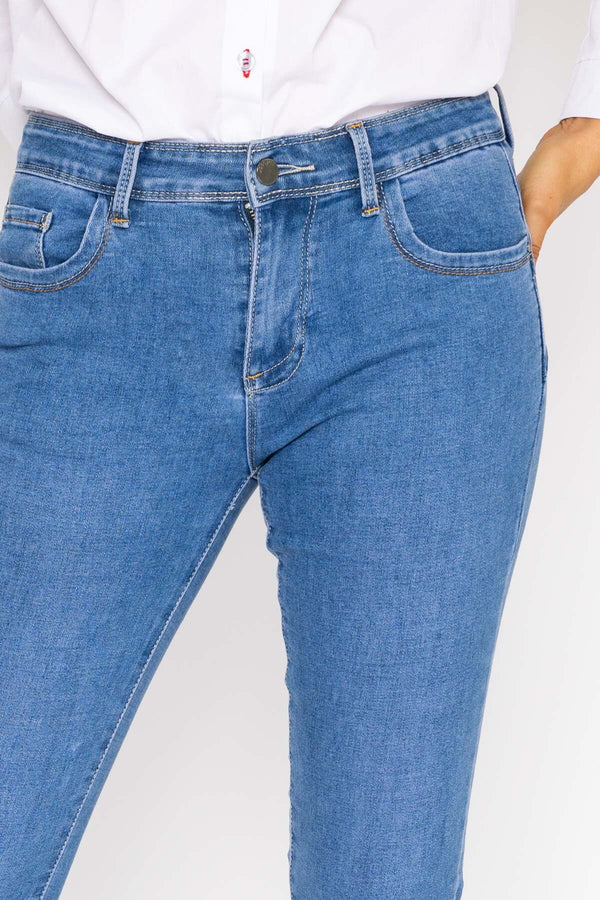 Carraig Donn Short Zip Jeans in Denim