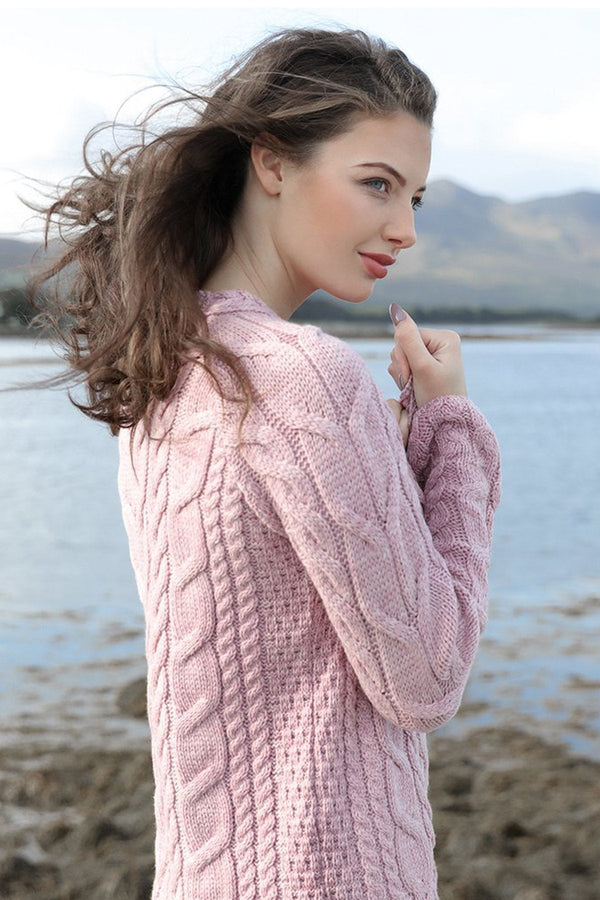 Carraig Donn Super Soft Raglan Sweater in Pink