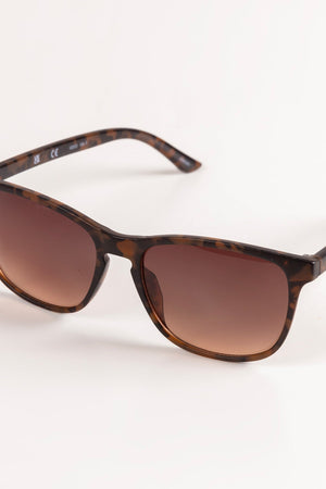 Tortoise Shell Frame Sunglasses