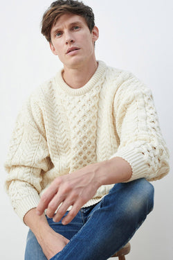 Carraig Donn Traditional Unisex Aran Sweater in Cream