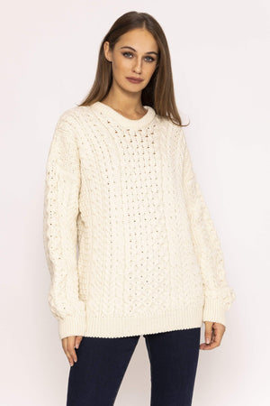 Carraig Donn Traditional Unisex Aran Sweater in Cream