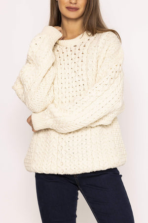 Carraig Donn Traditional Unisex Aran Sweater in Cream