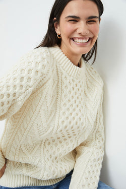 Carraig Donn Unisex Handknit Merino Wool Sweater in White