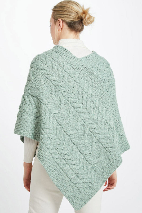 Carraig Donn Women's Super Soft Merino Wool Poncho in Mint